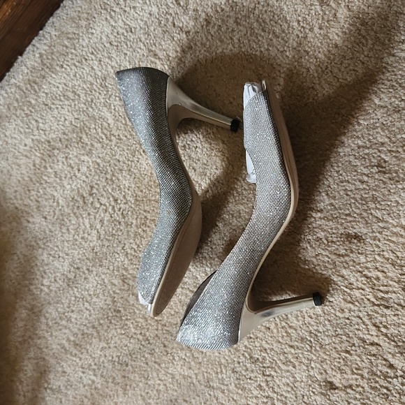 Kelly & Katie Silver Chain Glitter Heels - Picture 2 of 4